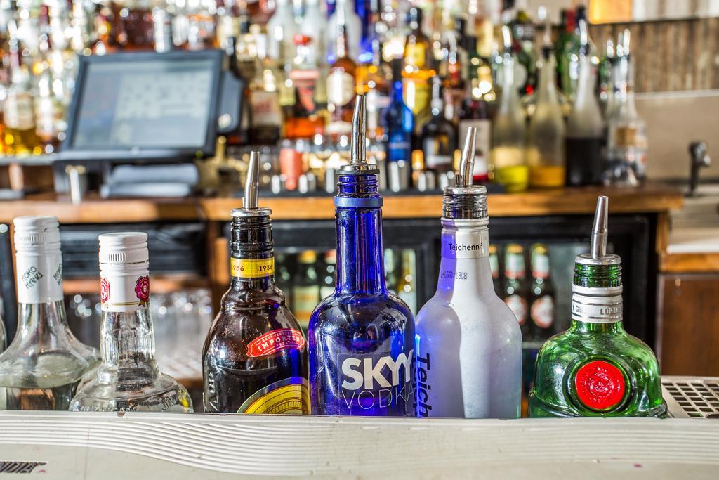 The Duke Of Edinburgh Hotel & Bar Barrow-in-Furness Екстериор снимка