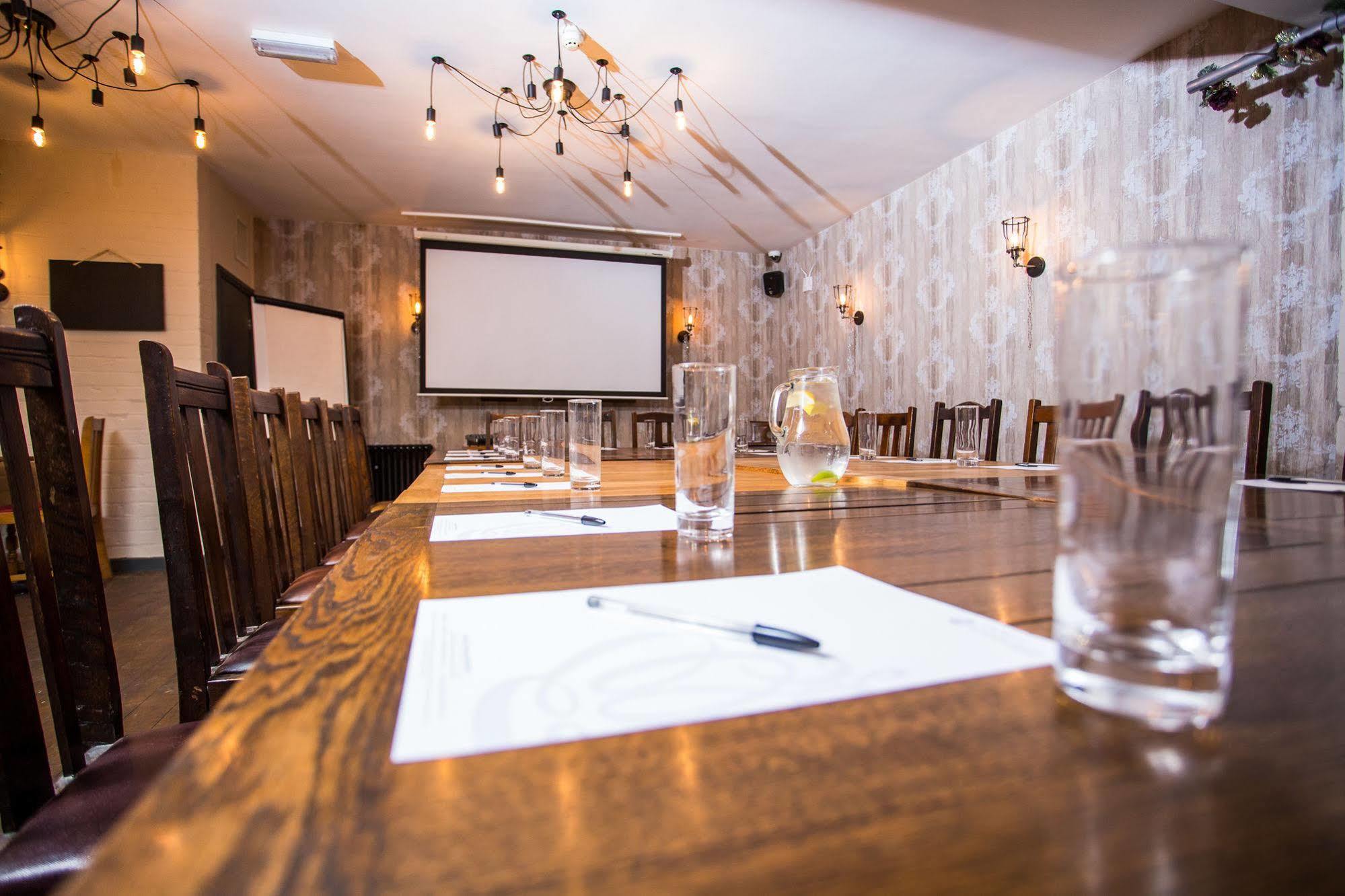 The Duke Of Edinburgh Hotel & Bar Barrow-in-Furness Екстериор снимка
